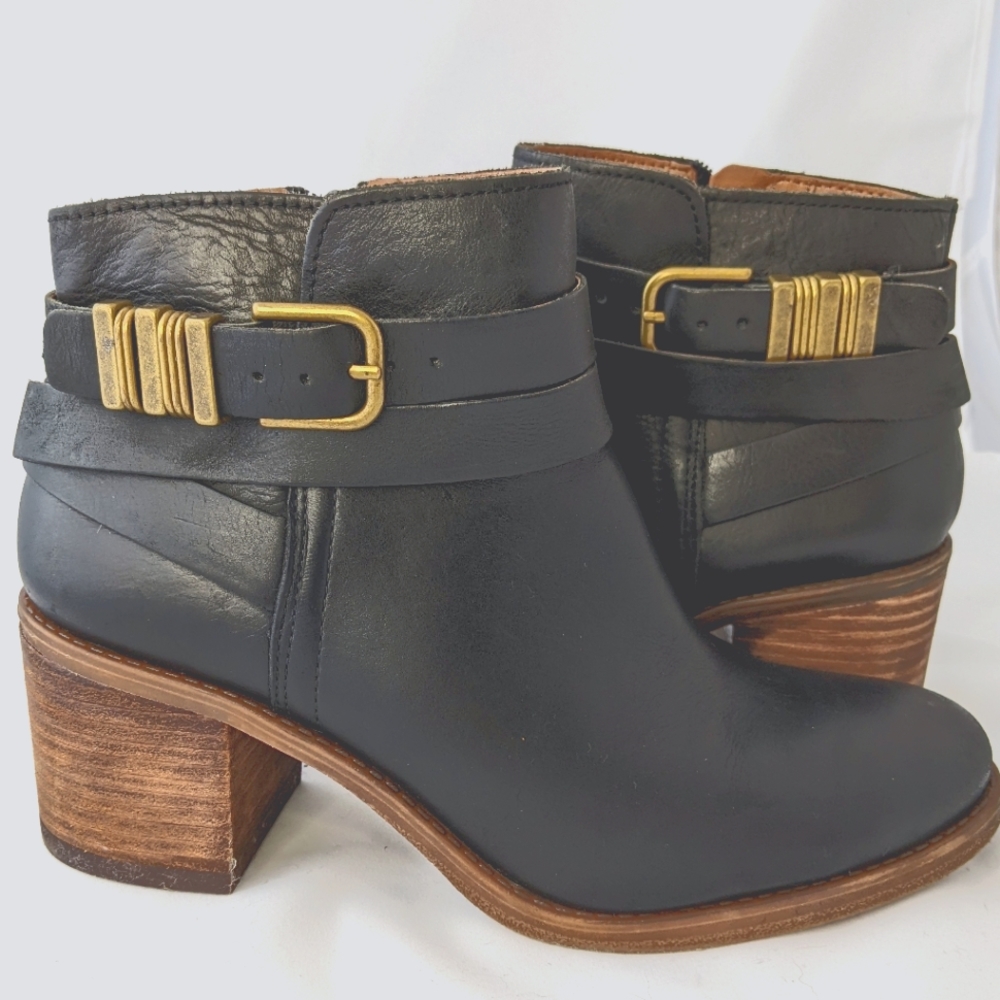 Lucky Brand Black boots